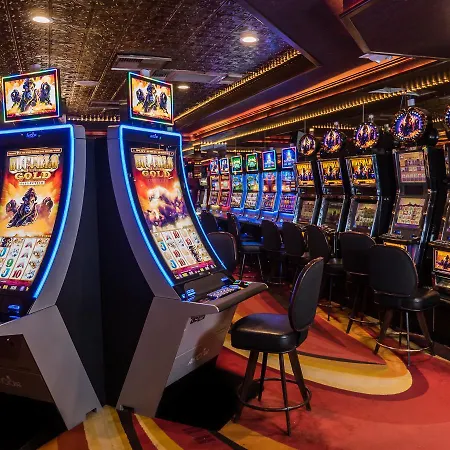 Skyline Hotel&Casino-2